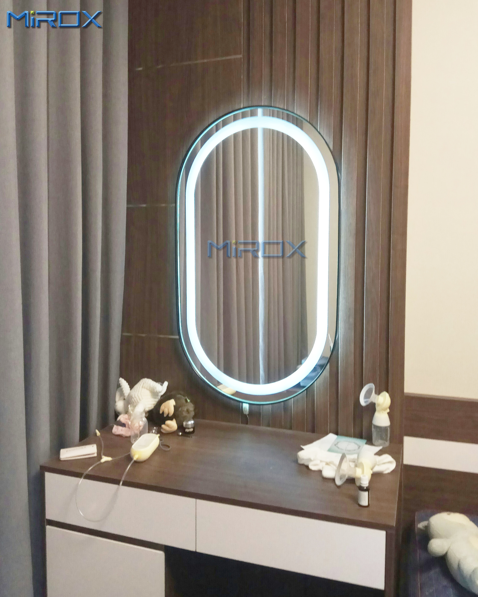 Mẫu bóng đèn bàn trang điểm gương phòng tắm đẹp nhất hiện nay